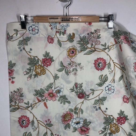 Thomaston set of 2 floral pillowcases - Picture 3 of 7